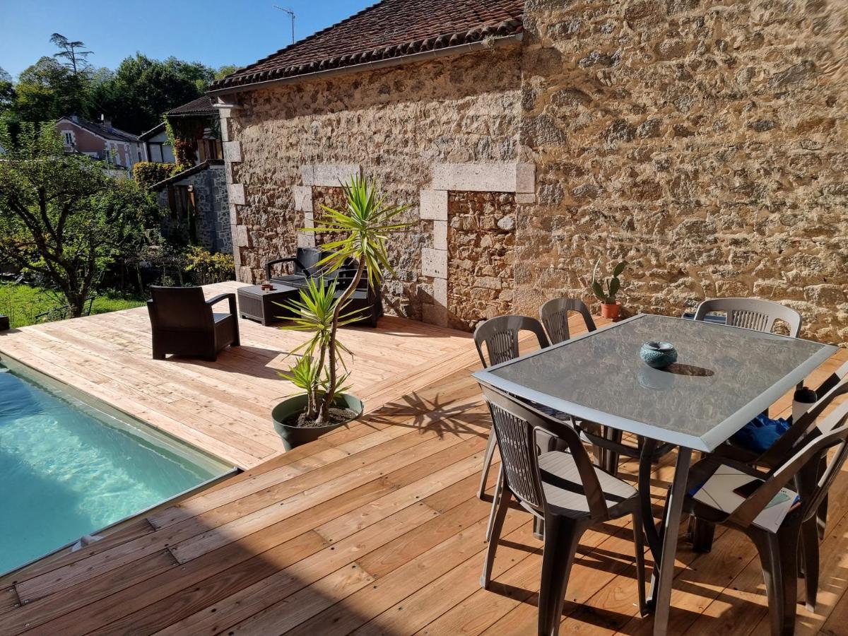 Piégut-Pluviers L'Atrium B&B 외부 사진